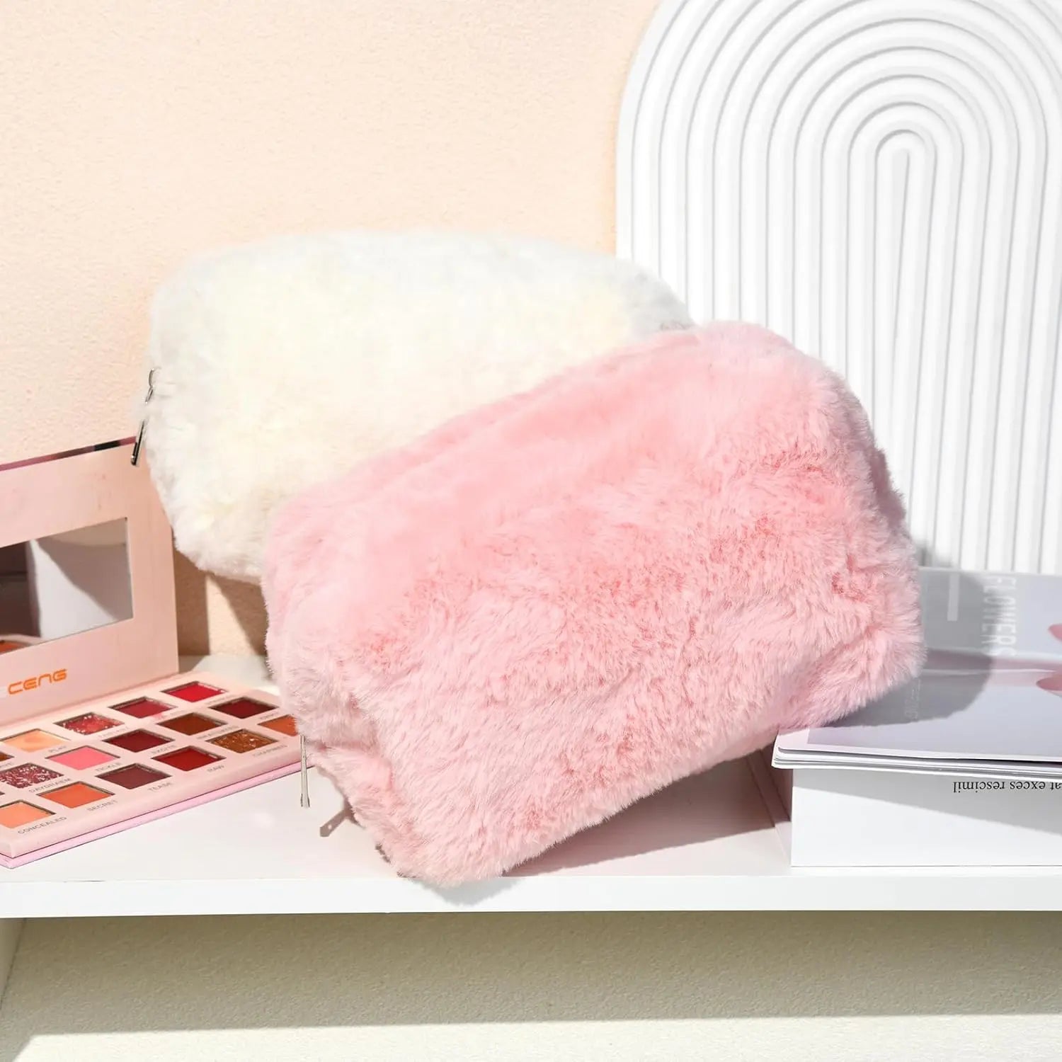 Trousse de maquillage en moumoute