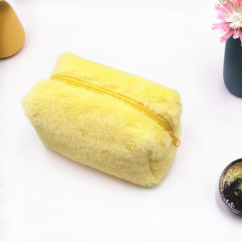 Trousse de maquillage en moumoute